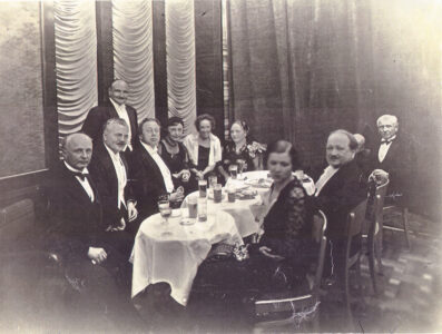 Dědečková, Jaroslav Kocian, Jindřich Feld, Moravcová, Moravec, Neubert, Neubertová